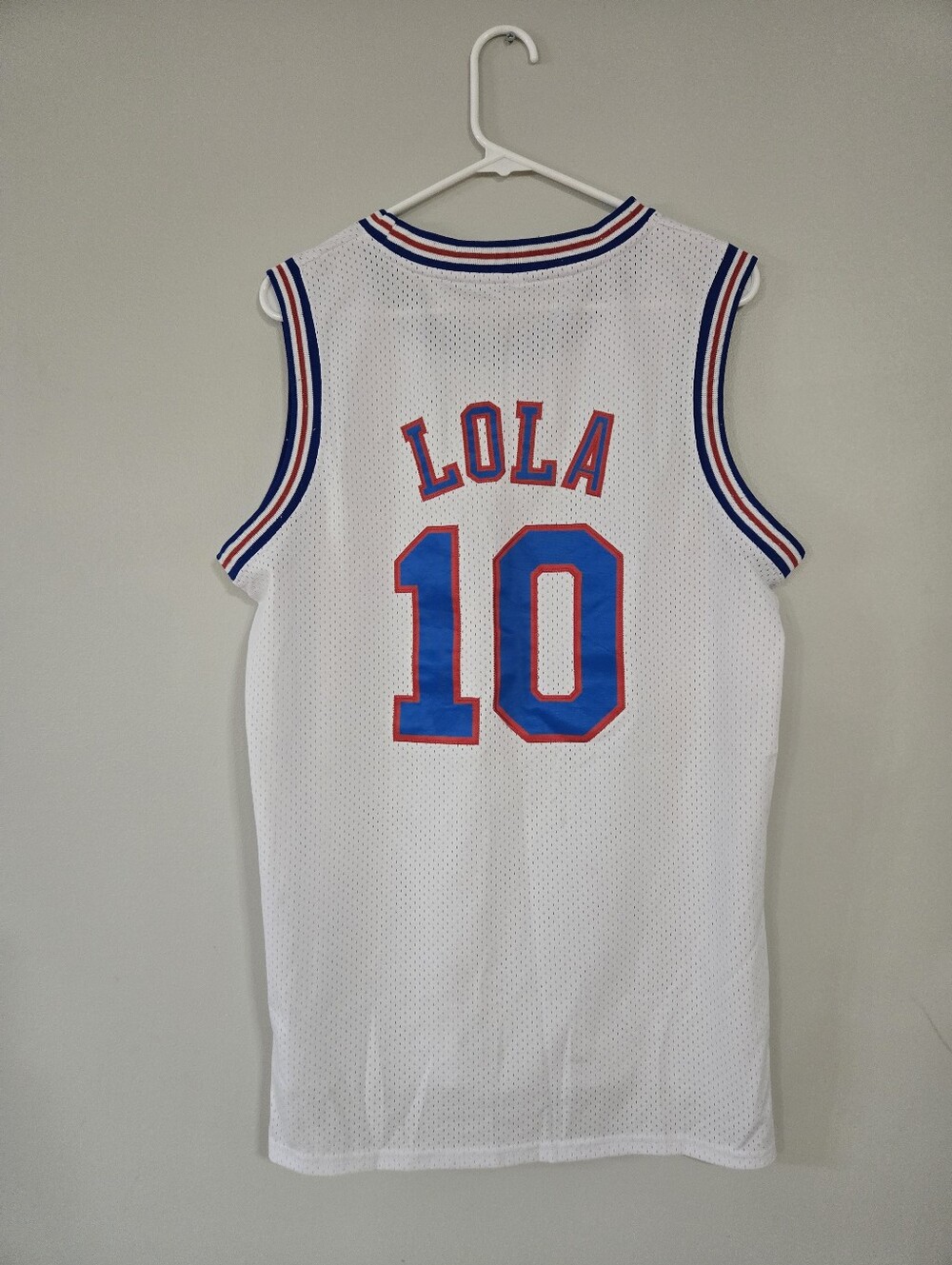 Space Jam Looney Tunes Tune Squad Basketball Jersey Lola Bunny Women’s Small - Picture 2 of 5
